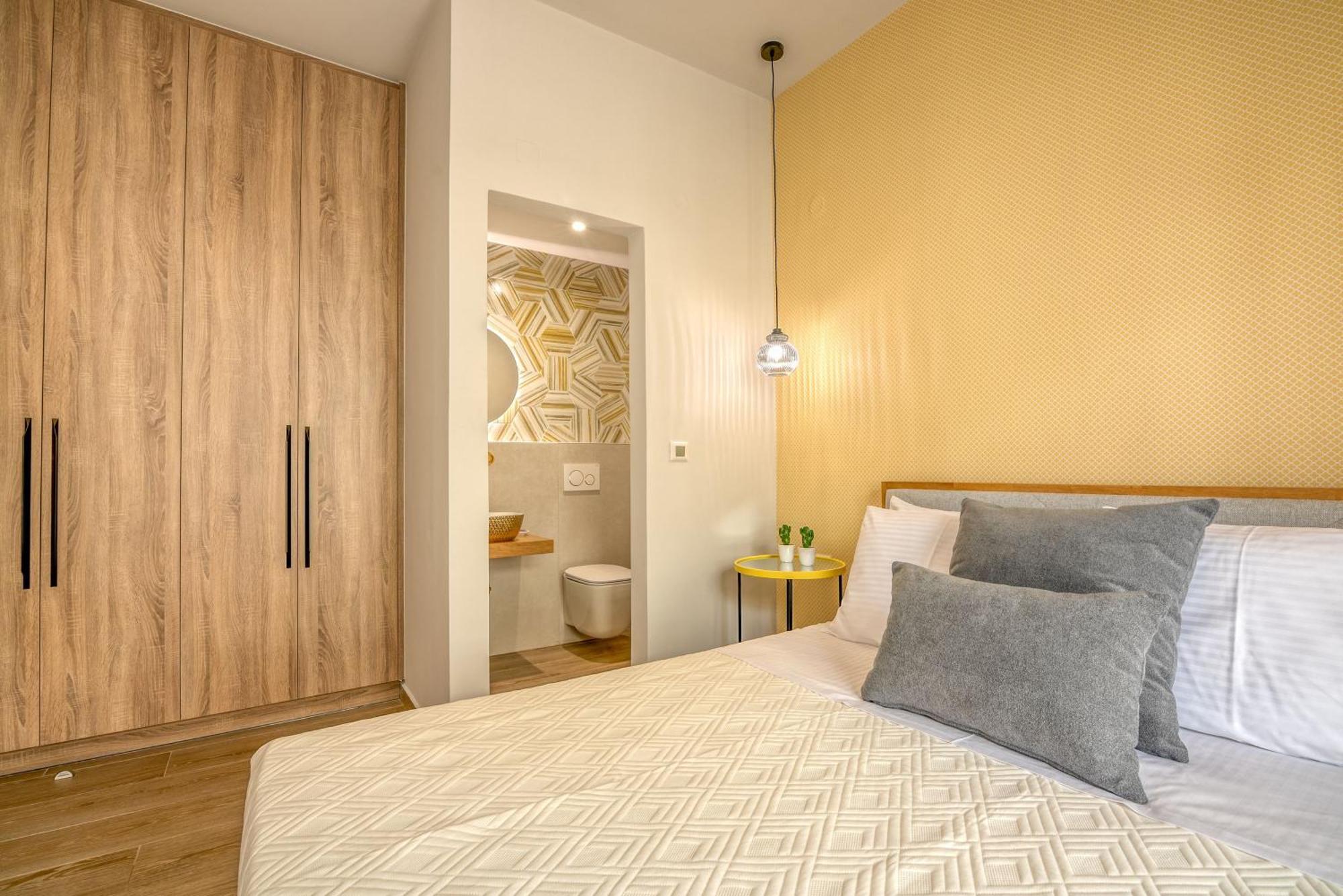 Magnolia Luxury Chania Central Apartments Chrissi Akti Chania Exterior foto